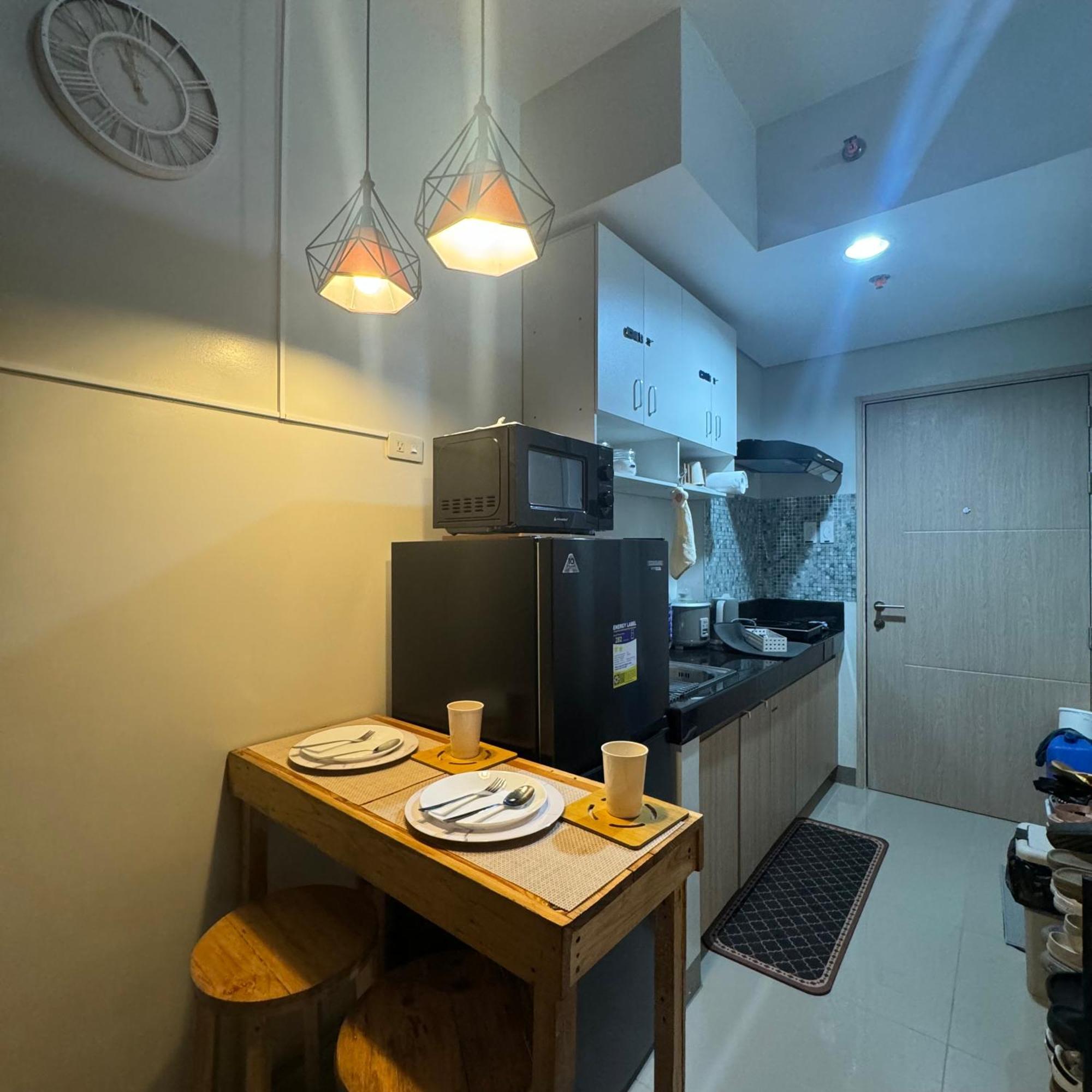 The J-Ma Ultiescape Charm Residences Condo Cainta Buitenkant foto
