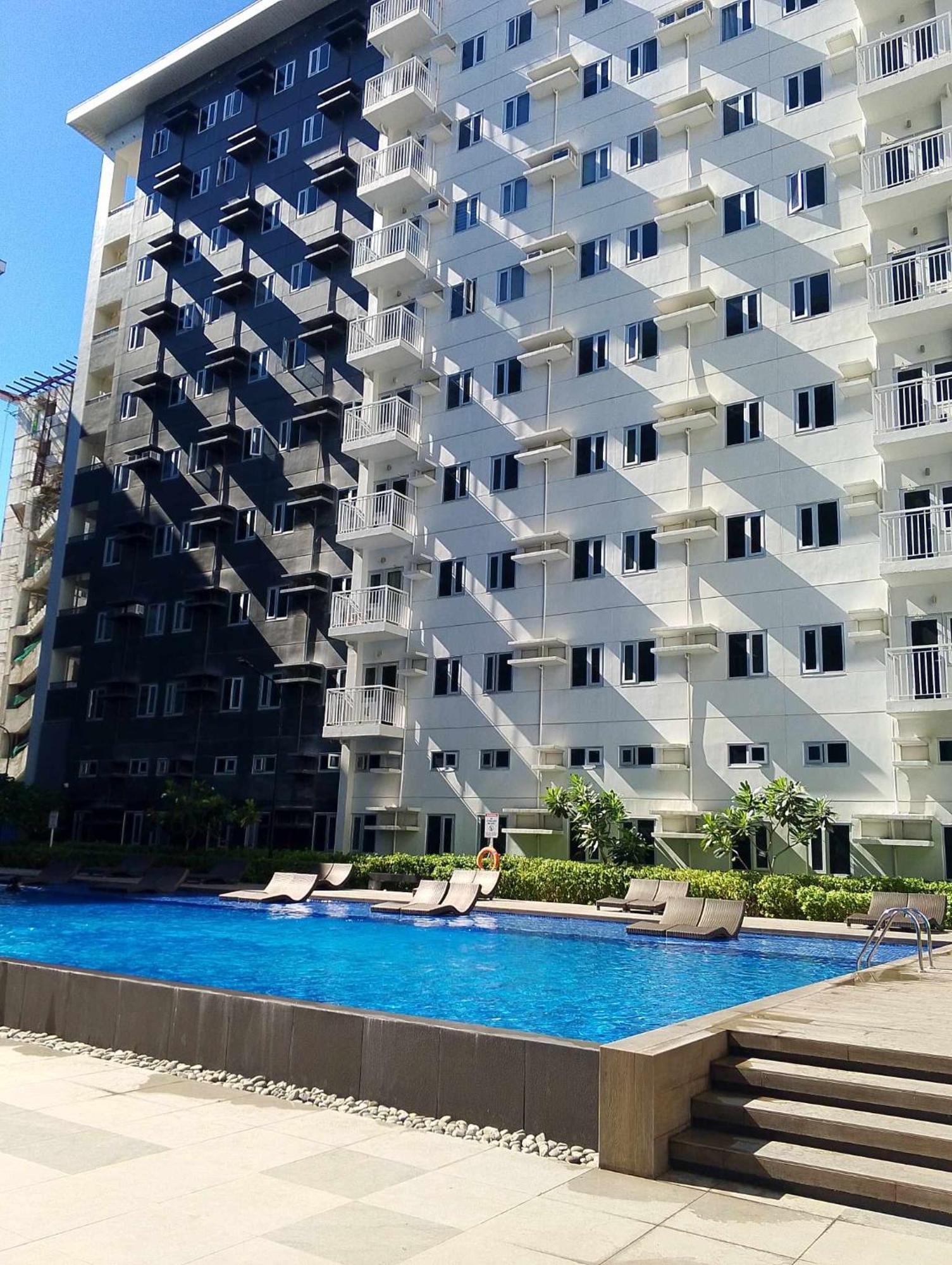 The J-Ma Ultiescape Charm Residences Condo Cainta Buitenkant foto